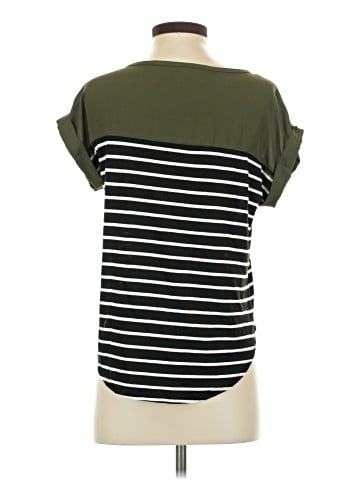 Xhilaration Short Sleeve Top (view 2)