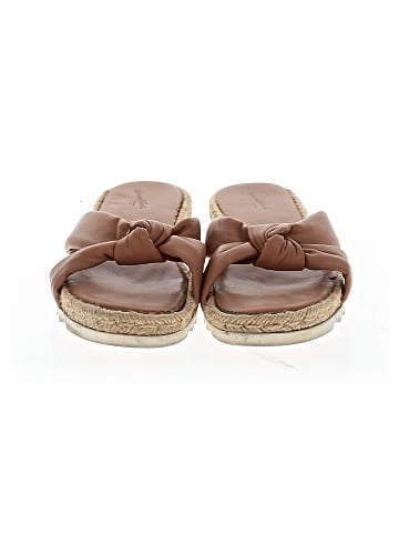 Universal Thread Sandals (view 2)