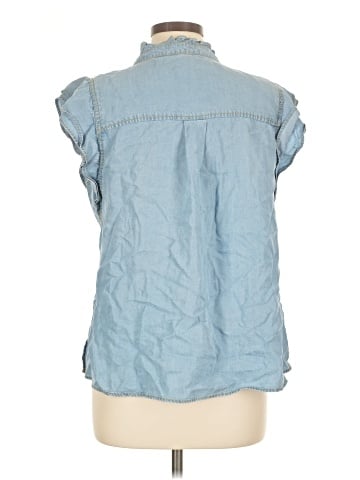 Maurices Sleeveless Button-Down Shirt (view 2)