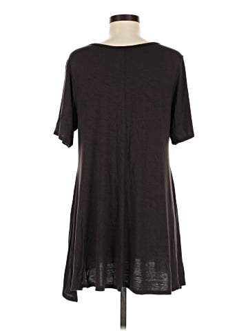 Lularoe Short Sleeve T-Shirt (view 2)
