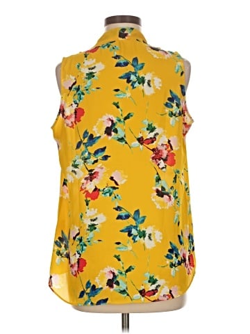 Rose + Olive Sleeveless Blouse (view 2)