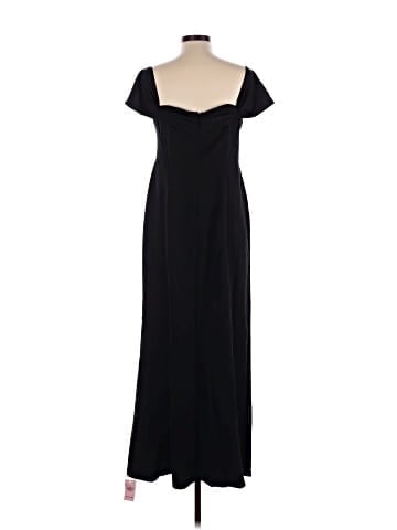 PrettyLittleThing Casual Dress (view 2)
