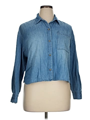 Old Navy Long Sleeve Button-Down Shirt (view 1)