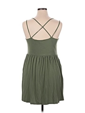 Old Navy Casual Dress (view 2)
