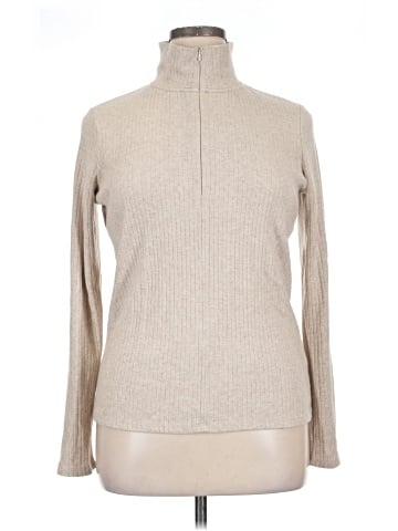 Vince. Long Sleeve Top (view 1)