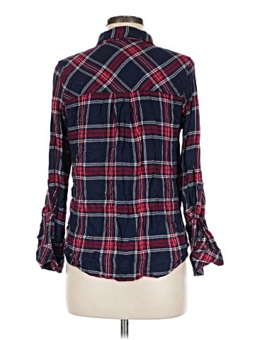 Romeo & Juliet Couture Long Sleeve Button-Down Shirt (view 2)