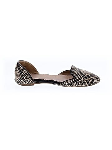 Unbranded Flats (view 1)