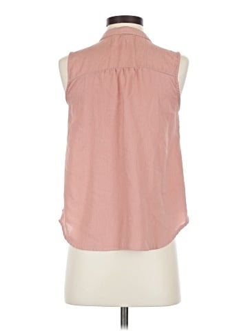Sweet Wanderer Sleeveless Blouse (view 2)