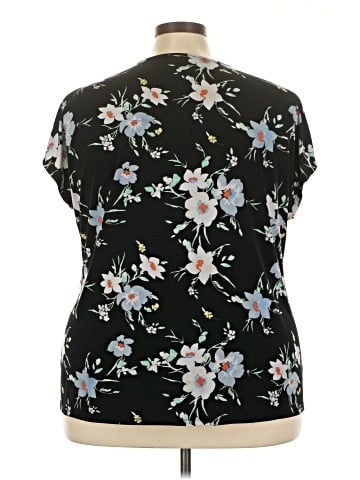 Lane Bryant Short Sleeve T-Shirt (view 2)