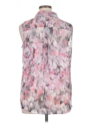 Liz Claiborne Sleeveless Button-Down Shirt (view 2)