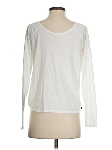 Fabletics Long Sleeve T-Shirt (view 2)