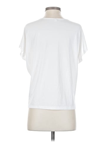 Uniqlo Short Sleeve T-Shirt (view 2)