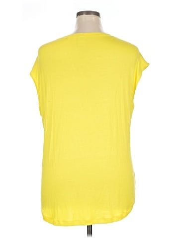 CAbi Sleeveless T-Shirt (view 2)