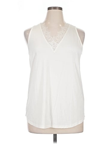 Daytrip Sleeveless Blouse (view 1)