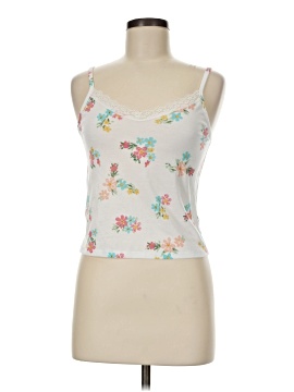 colsie Tank Top (view 1)