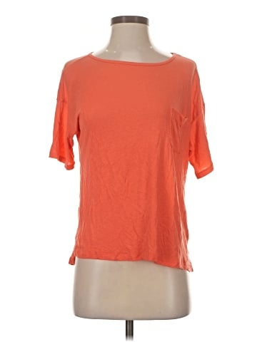 Uniqlo Short Sleeve T-Shirt (view 1)