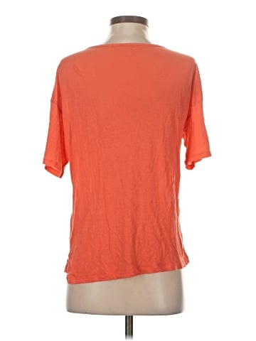 Uniqlo Short Sleeve T-Shirt (view 2)
