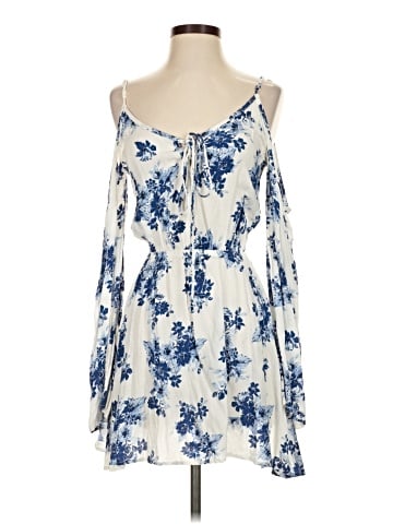 Dainty Hooligan Long Sleeve Blouse (view 1)