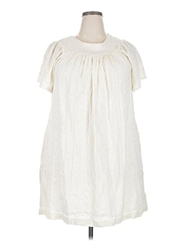 Old Navy Casual Dress (view 1)