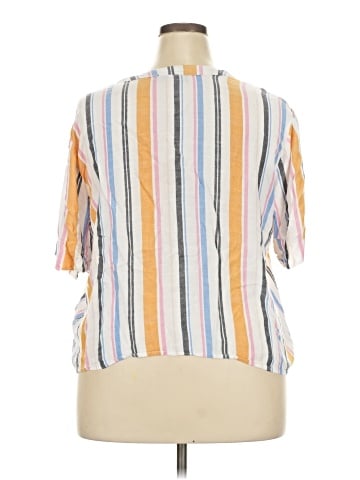 FASHION TO FIGURE Short Sleeve Blouse (view 2)