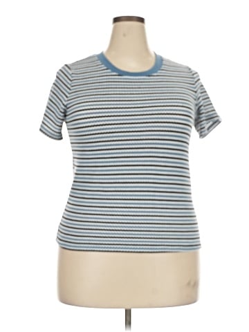 DAZY Short Sleeve T-Shirt (view 1)