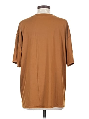 Unbranded Short Sleeve T-Shirt (view 2)