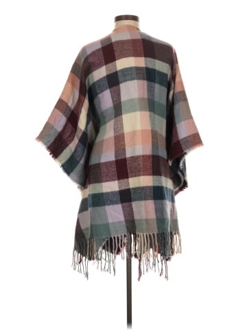 Jessica Simpson Poncho (view 2)