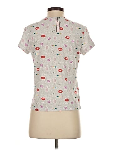 Victoria's Secret Short Sleeve T-Shirt (view 2)