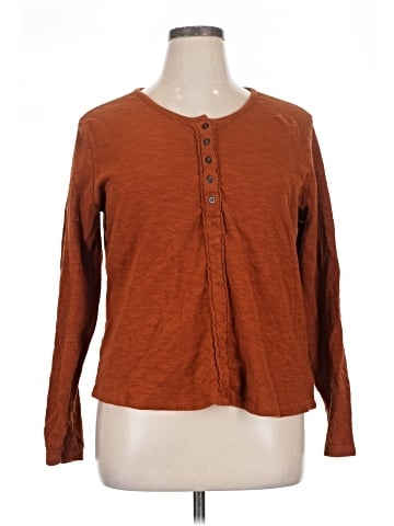 Aventura Long Sleeve Top (view 1)