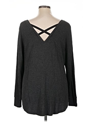 CAbi Long Sleeve Top (view 2)