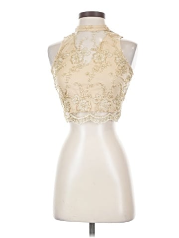 Romeo & Juliet Couture Sleeveless Top (view 1)