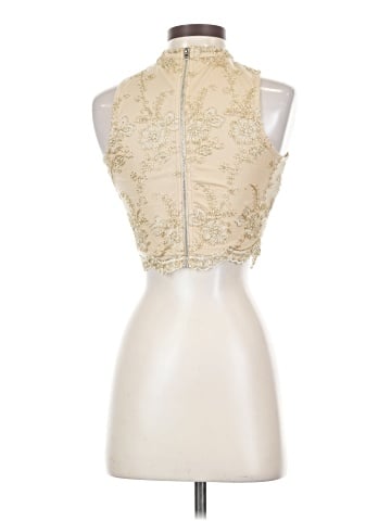 Romeo & Juliet Couture Sleeveless Top (view 2)