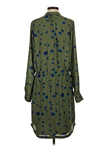 Banana Republic Casual Dress (view 2)
