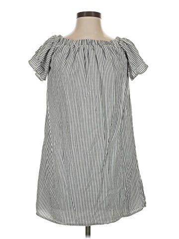 Old Navy Casual Dress (view 1)