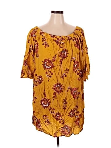 Old Navy Short Sleeve Blouse (view 1)