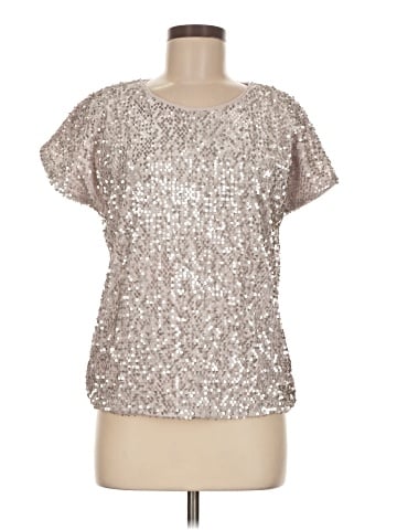 Jennifer Lopez Short Sleeve T-Shirt (view 1)