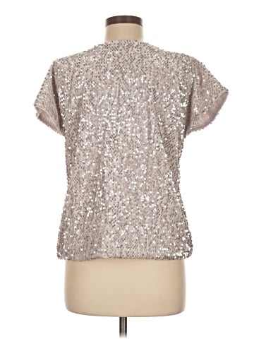 Jennifer Lopez Short Sleeve T-Shirt (view 2)