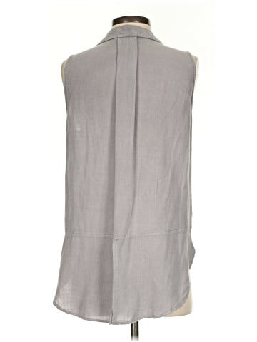 Rock & Republic Sleeveless Button-Down Shirt (view 2)