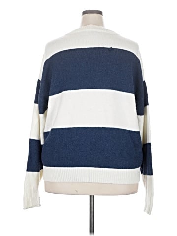 American Eagle Outfitters Pullover Sweater (view 2)