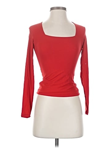Pumiey 3/4 Sleeve T-Shirt (view 1)