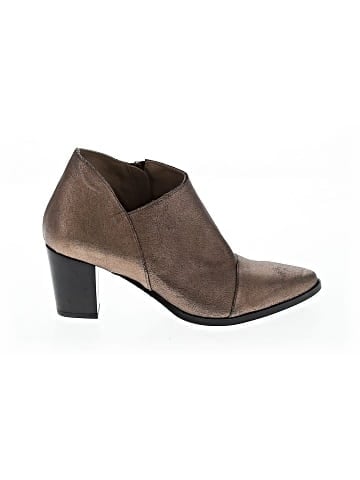 Italeau Ankle Boots (view 1)