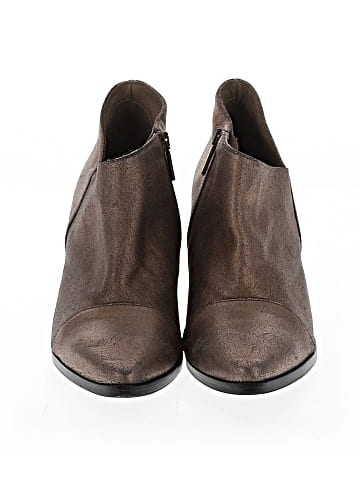 Italeau Ankle Boots (view 2)