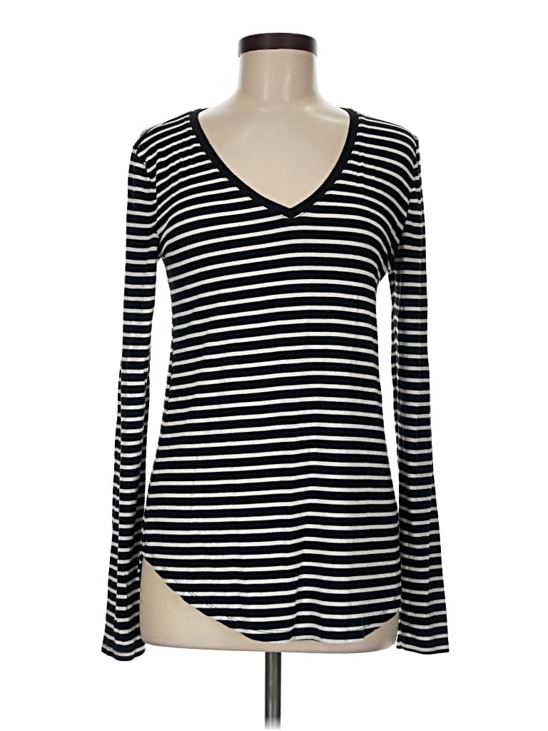 Pre-owned Old Navy Long Sleeve T-shirt In Black