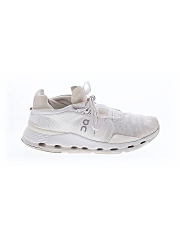 On Cloud Sneakers (view 1)