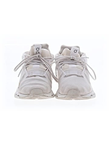 On Cloud Sneakers (view 2)