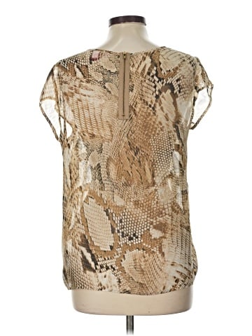 Sunny Leigh Short Sleeve Blouse (view 2)