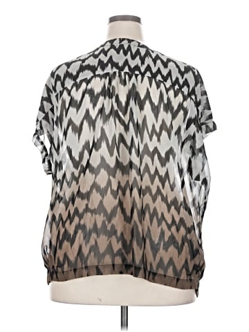 Pleione Short Sleeve Blouse (view 2)