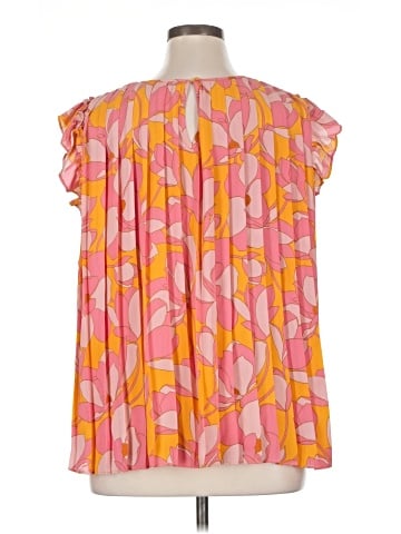 DR2 Sleeveless Blouse (view 2)