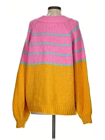 Listicle Pullover Sweater (view 2)