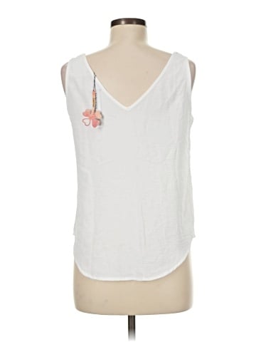 Fancyinn Sleeveless Blouse (view 2)